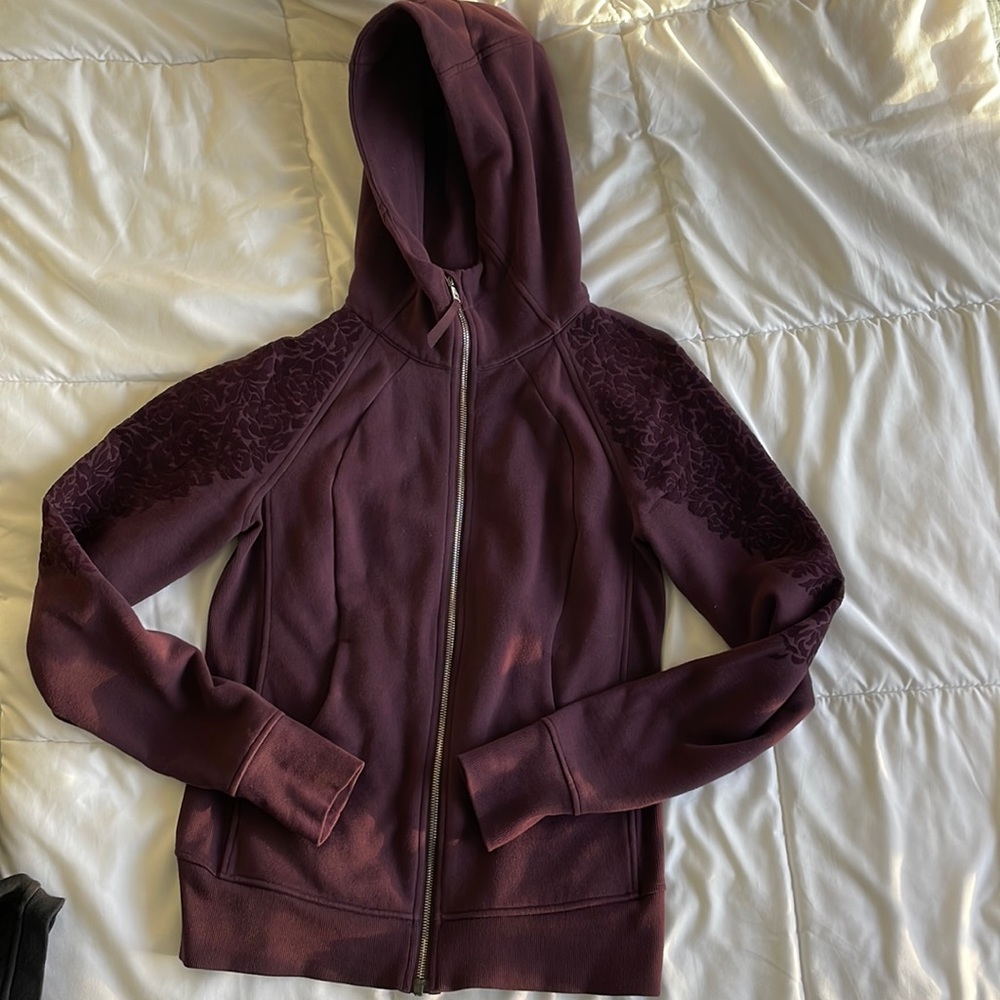 Lululemon hoodie size 6